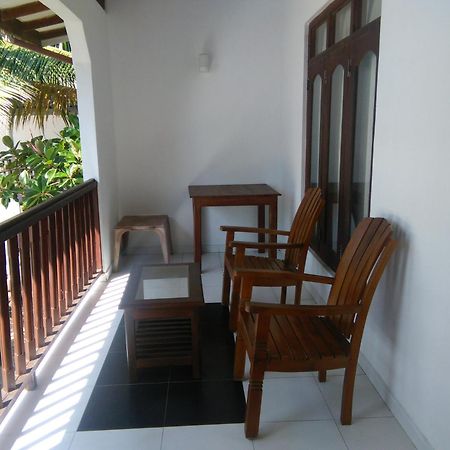 Hotel Rainbow Surf Beach à Koggala Chambre photo