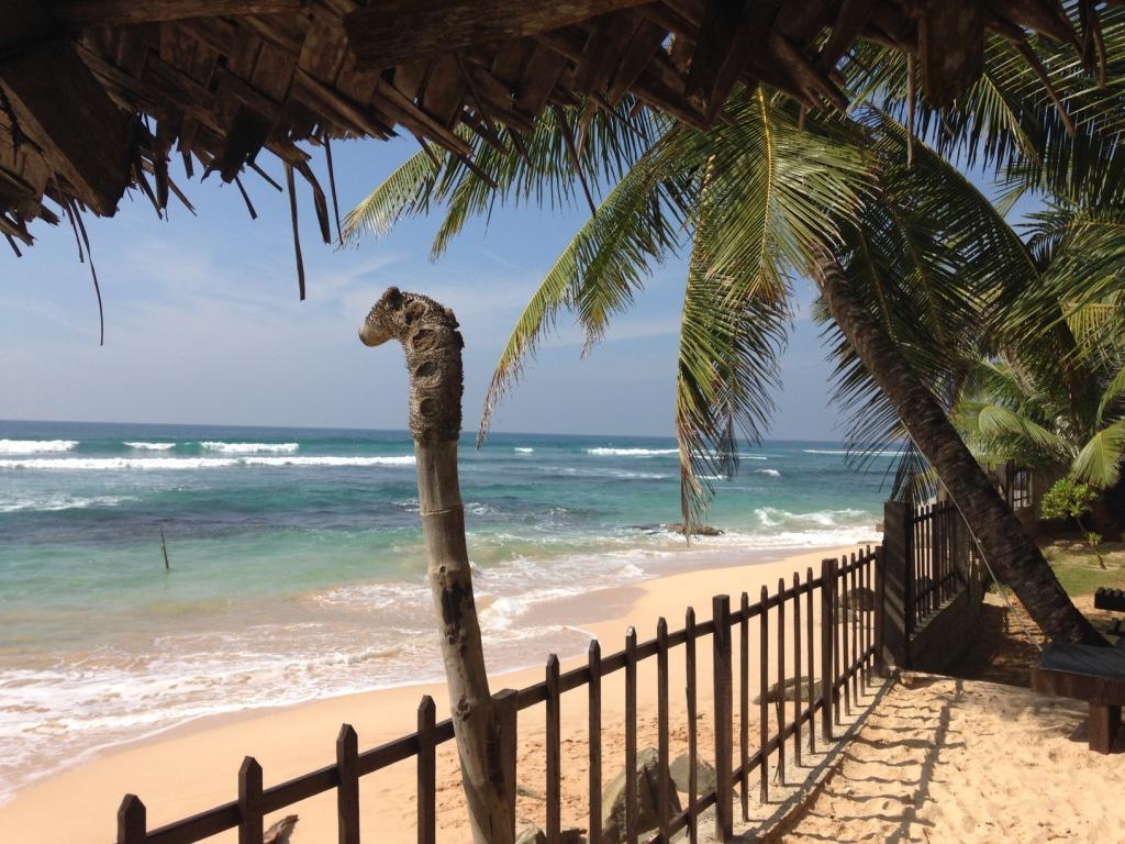 Hotel Rainbow Surf Beach à Koggala Extérieur photo