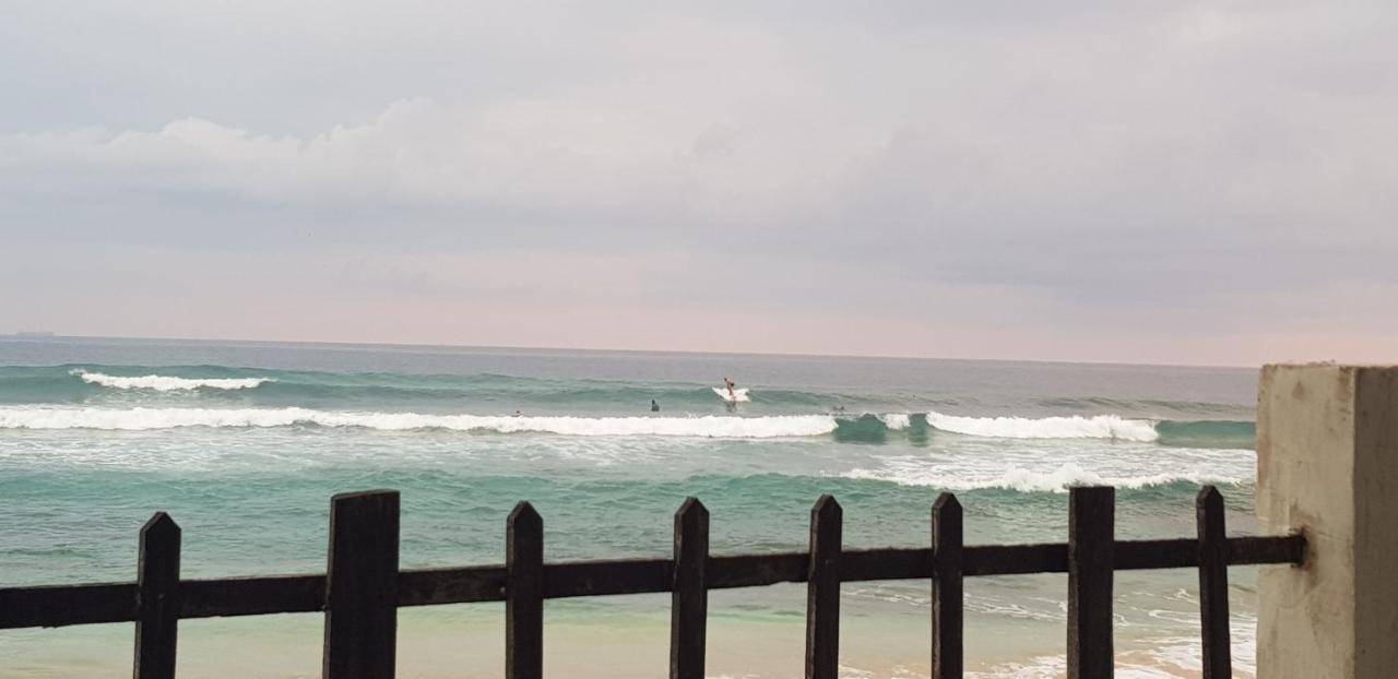 Hotel Rainbow Surf Beach à Koggala Extérieur photo