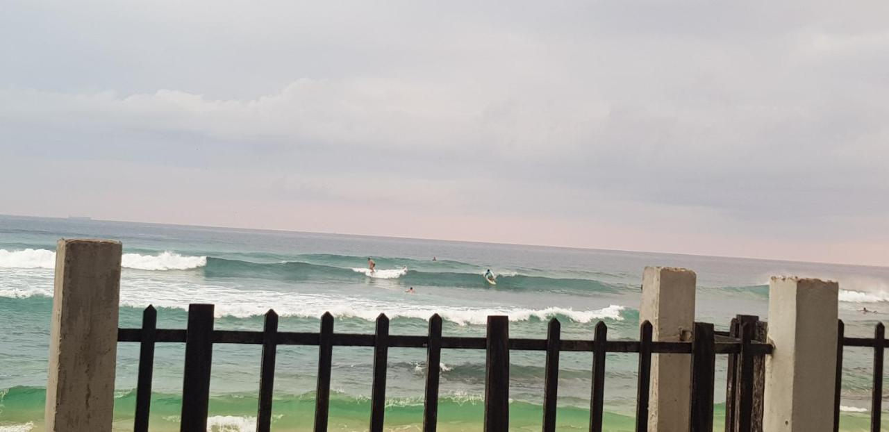Hotel Rainbow Surf Beach à Koggala Extérieur photo
